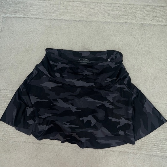 ATHLETA Ace Printed Tennis Skort 13.5” - Picture 2 of 4